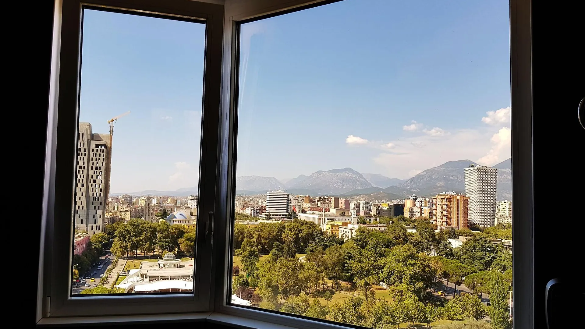 ****  Sky Hotel Tirana Albanien
