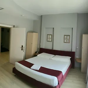 Otel Theranda Boutique