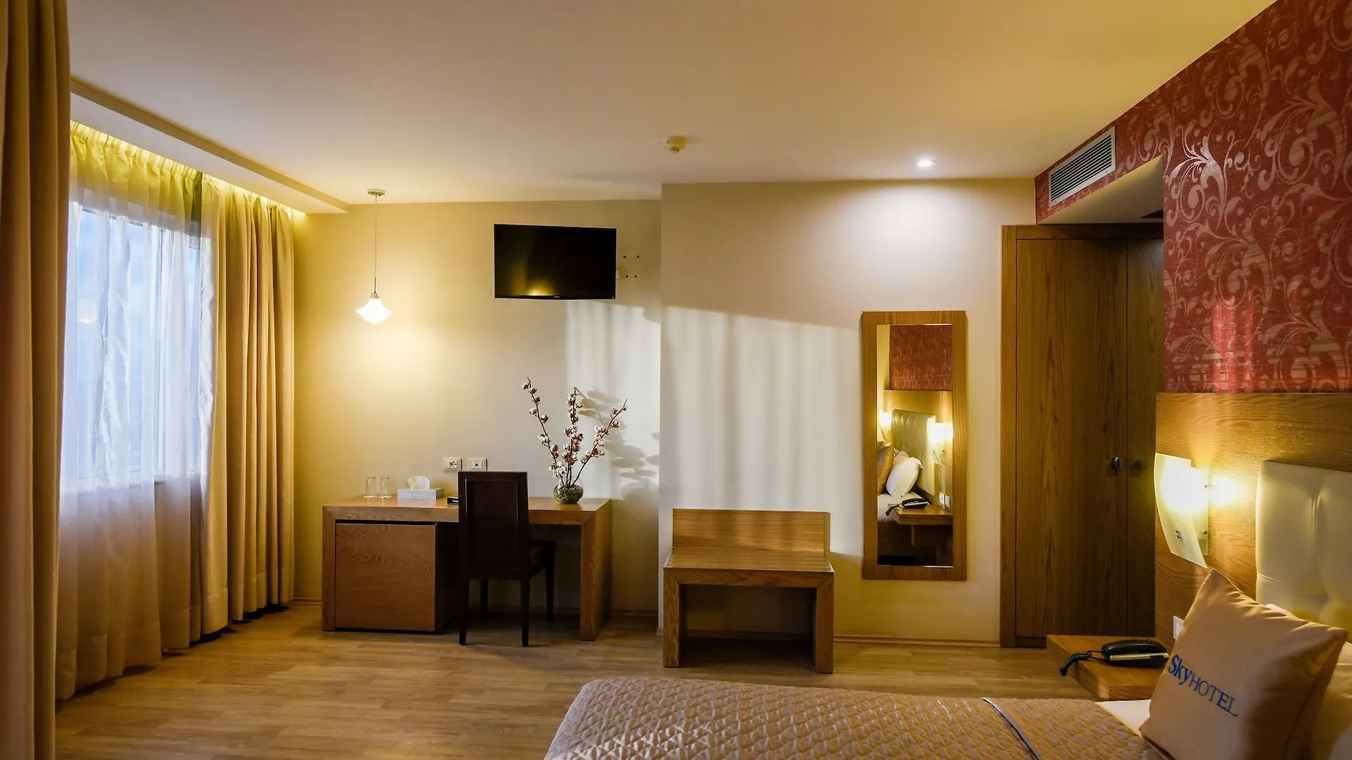 Sky Hotel Tirana