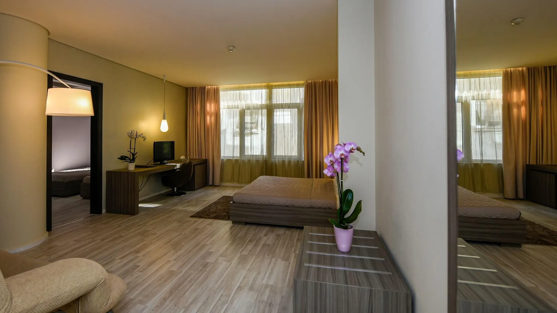 Sky Hotel Tirana