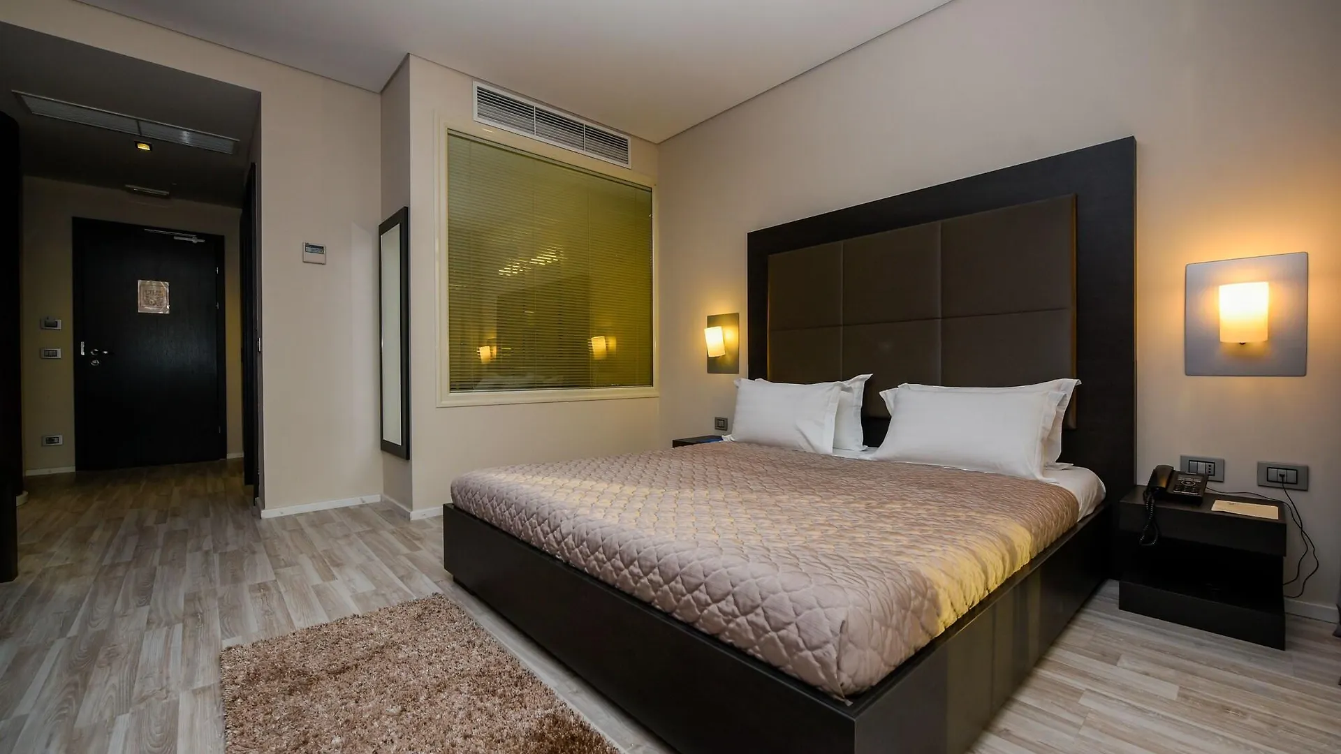 Sky Hotel Tirana