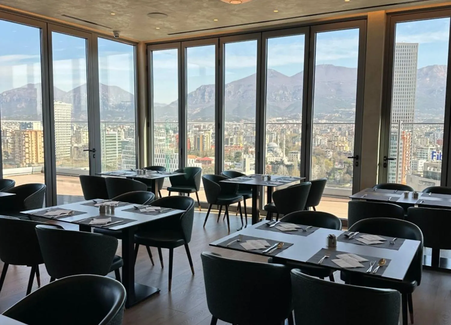 Sky Hotel Tirana